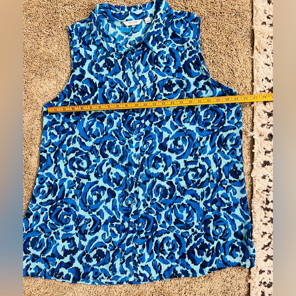 Liz Claiborne Sleeveless Button-Down Top – L | Blue Leopard Print | Flowy Fit - Picture 6 of 13
